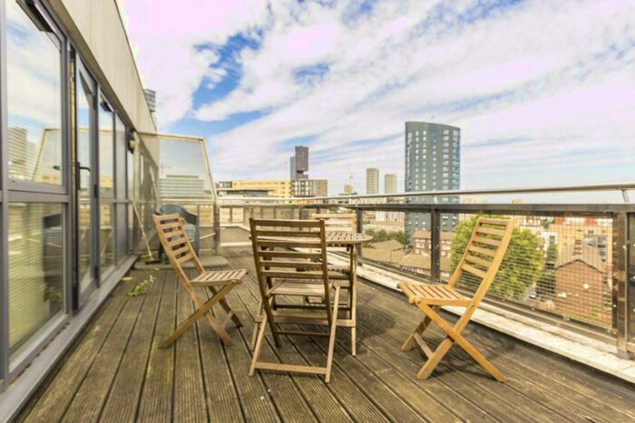 Studio To Rent In Salway Place, Stratford, E15