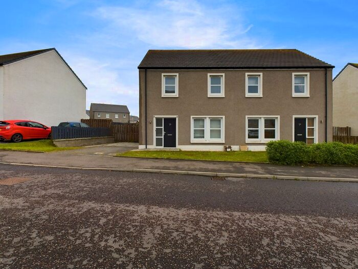 3 Bedroom Semi-Detached House For Sale In Strachan Way, Peterhead, AB42