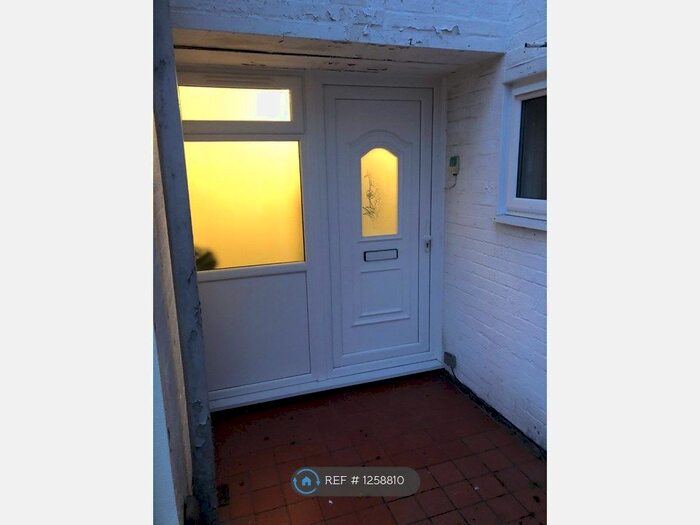 4 Bedroom Terraced House To Rent In Landermere, Basildon SS14