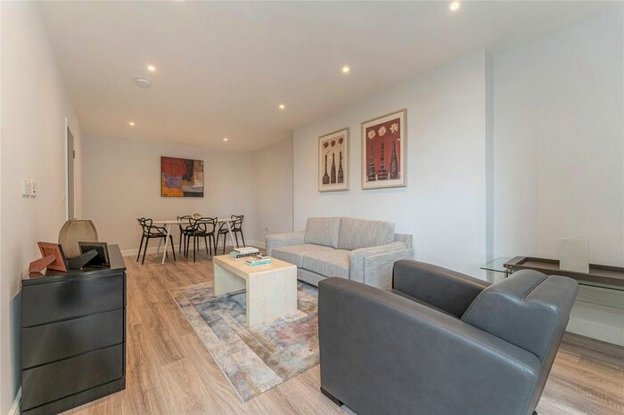 3 Bedroom Flat To Rent In Maida Vale, London, W9