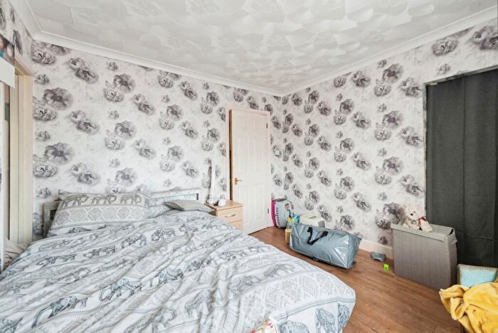 3 Bedroom Terraced House For Sale In Acacia Road, Southampton, Hampshire, SO19