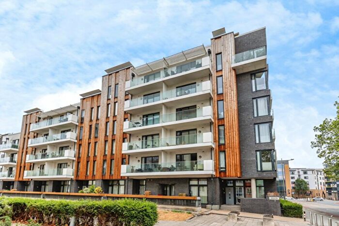 2 Bedroom Flat For Sale In Millennium Promenade, Bristol, Somerset, BS1