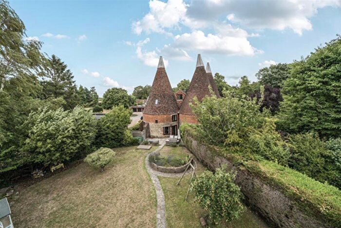 3 Bedroom Character Property For Sale In Lavenders Road, West Malling, ME19