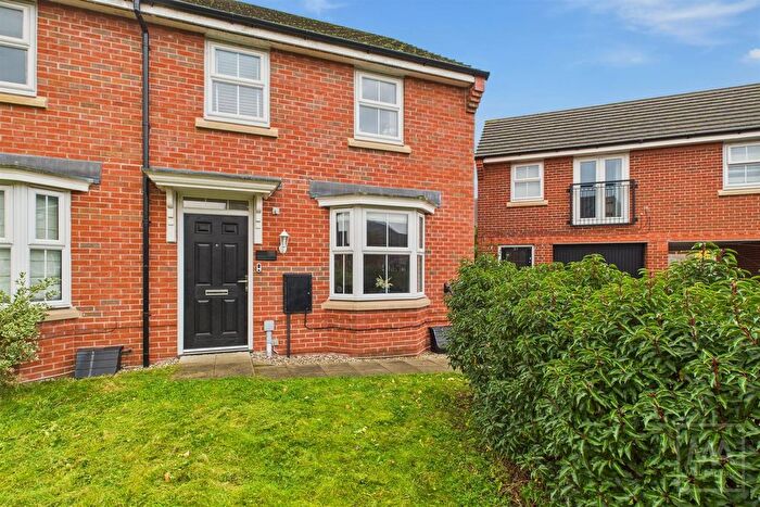 3 Bedroom Mews For Sale In Oklahoma Boulevard, Chapelford, Great Sankey, Warrington, WA5