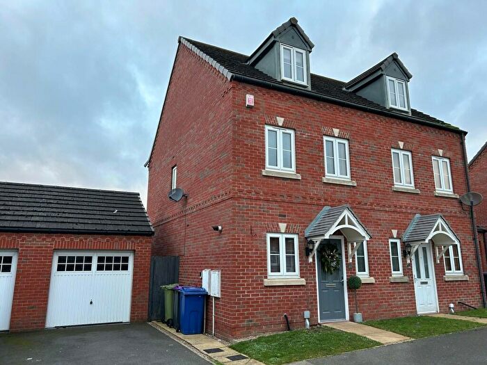 3 Bedroom Semi-Detached House To Rent In Roman Way, Caistor, LN7
