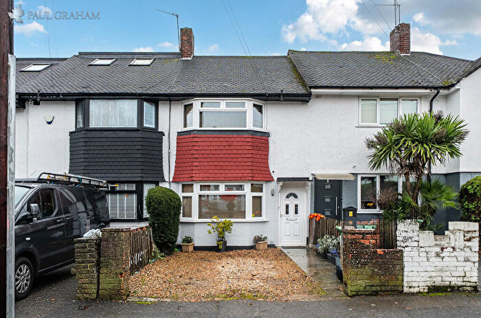 2 Bedroom Terraced House For Sale In Arlington Drive, Carshalton, SM5