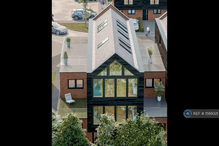 1 Bedroom Penthouse To Rent In Parkside West, Prenton, CH43