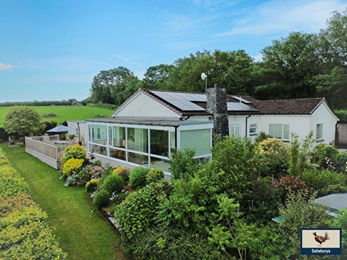 4 Bedroom Detached Bungalow For Sale In Grenofen, Tavistock, PL19