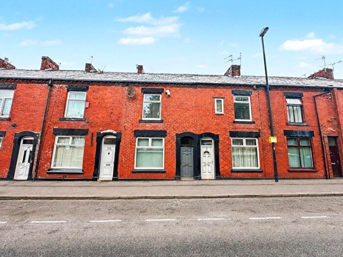 2 Bedroom Terraced House For Sale In Huddersfield Road, Oldham, Greater Manchester, OL4