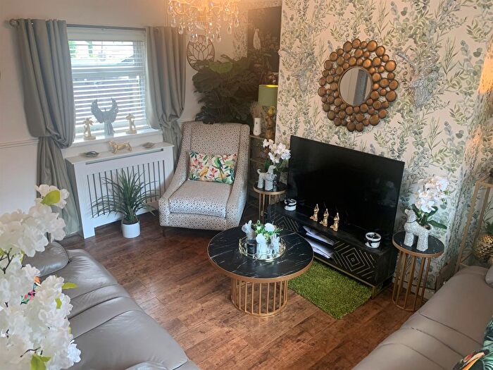 3 Bedroom Semi-Detached House For Sale In Alltywerin, Pontardawe, Swansea, SA8