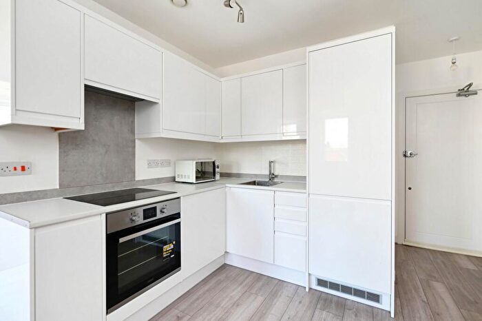 1 Bedroom Apartment To Rent In Victoria Street, Basingstoke, RG21