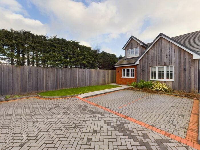 4 Bedroom Detached House For Sale In Callow Hill, Rock, DY14