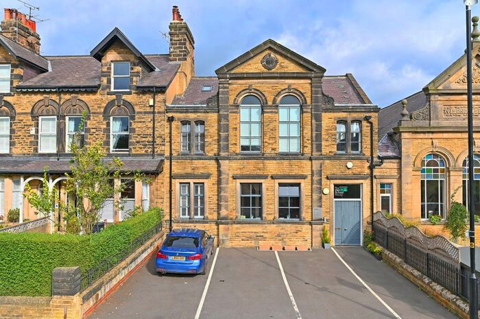 2 Bedroom Flat To Rent In Claro Court Business Centre, Claro Road, Harrogate, HG1