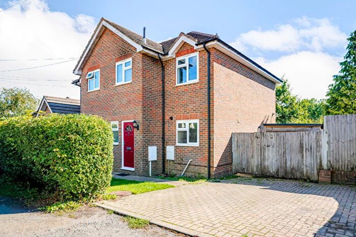 3 Bedroom Semi-Detached House For Sale In Little Sunnyside, Crowborough, TN6