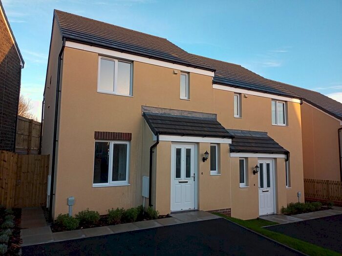 3 Bedroom Semi-Detached House To Rent In Tasker Way, Haverfordwest, SA61