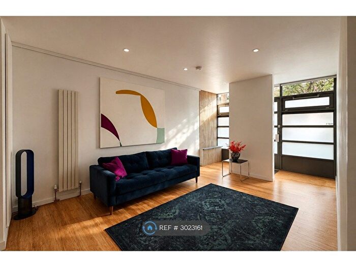 2 Bedroom Flat To Rent In Teesdale St, London, E2