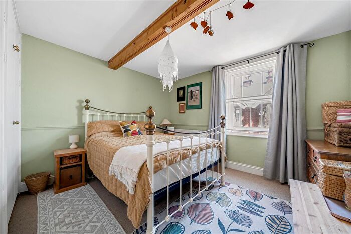 2 Bedroom Property For Sale In High Street, Swanage, BH19 - Photo 8