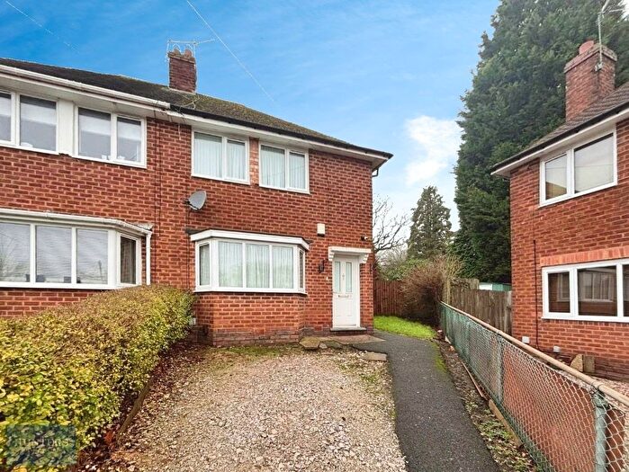 3 Bedroom Semi-Detached House To Rent In Overdale Road, Birmingham, B32