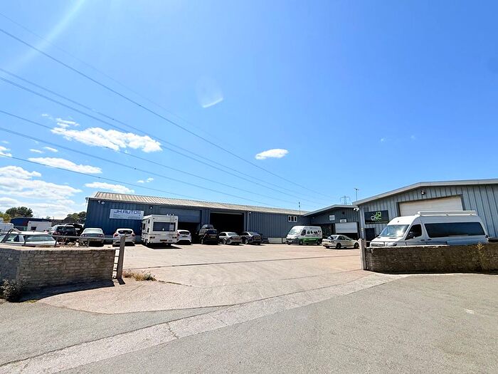 Property To Rent In Hele, Taunton, TA4