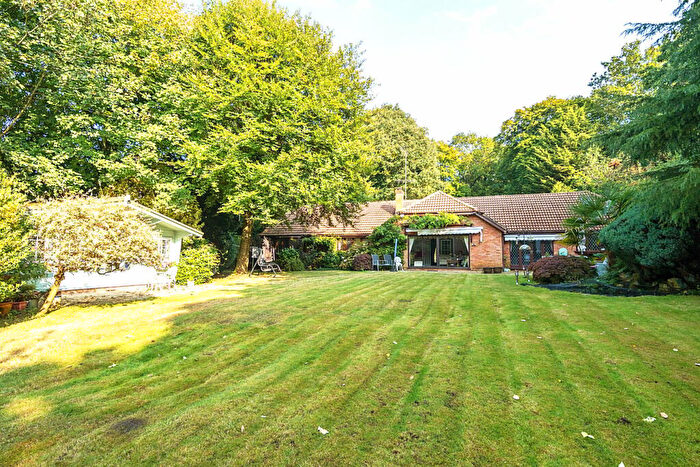 4 Bedroom Detached House For Sale In Church Lane, Ewshot, Farnham, GU10