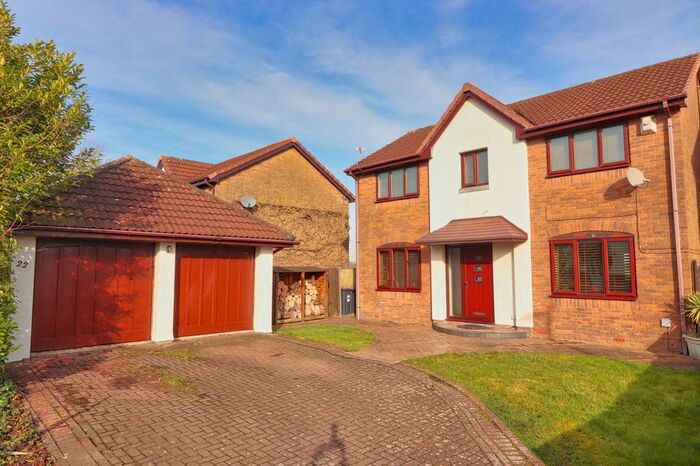 4 Bedroom Detached House For Sale In Broomehouse Avenue, Irlam, Manchester, M44