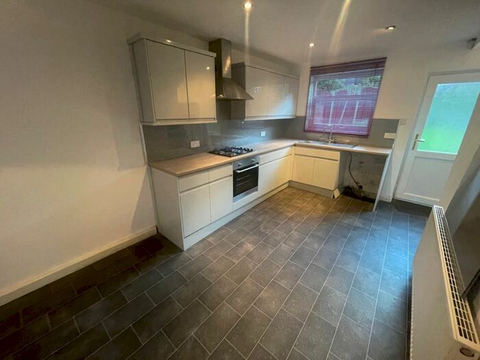 3 Bedroom Terraced House To Rent In Edensor Road, Sheffield, S5