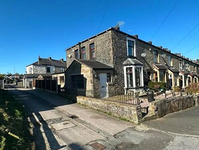 3 Bedroom End Of Terrace House For Sale In Rosehill Road, Burnley, Lancashire, BB11