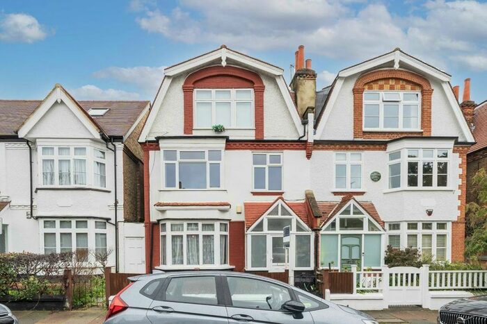 2 Bedroom Flat To Rent In Rusthall Avenue, London, W4