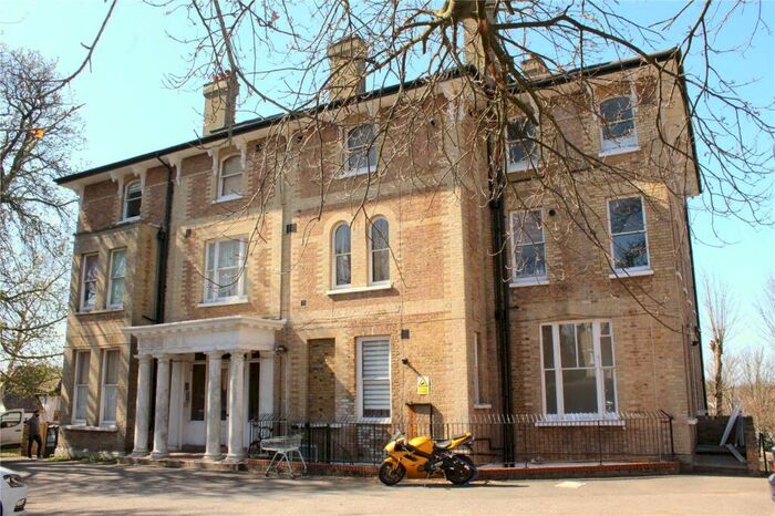 1 Bedroom Maisonette To Rent In Bramley Hill, South Croydon, Surrey, CR2