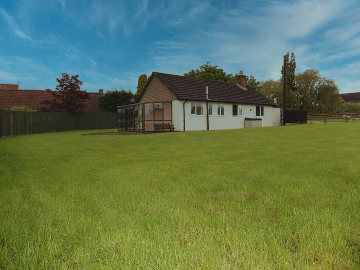 3 Bedroom Bungalow To Rent In Crudwell, Malmesbury, SN16