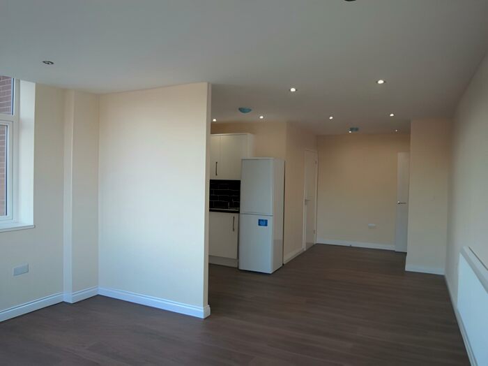 Apartment To Rent In Medway Street, Maidstone, ME14