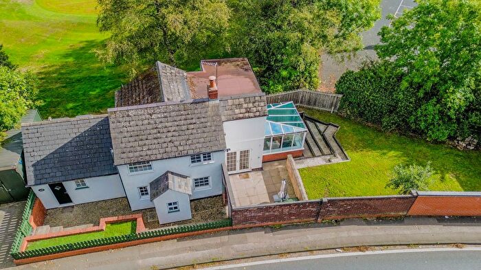 2 Bedroom Detached House For Sale In Alcester Road, Hollywood, Birmingham, B47