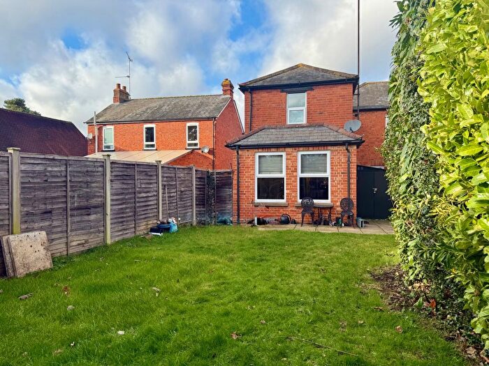 1 Bedroom Detached House To Rent In Wood Lane, Sonning Common, Oxfordshire, RG4