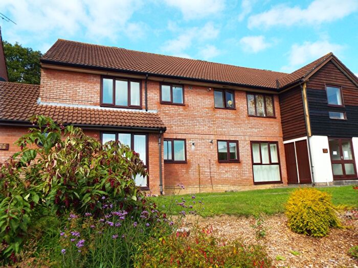 1 Bedroom Studio To Rent In Bicknell Gardens, Yeovil, BA21
