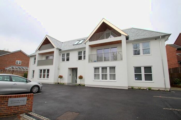 2 Bedroom Flat To Rent In Farnborough Common, Orpington, BR6