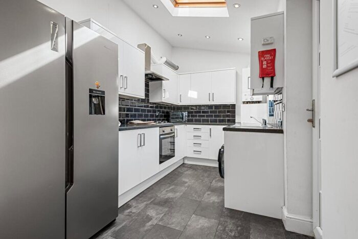 5 Bedroom House To Rent In Shoreham Street, Sheffield, S2