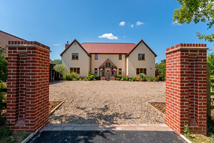 4 Bedroom Detached House For Sale In Bishops Green, Barnston, Dunmow, Essex, CM6