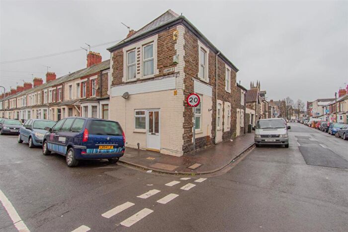 3 Bedroom Private Hall To Rent In Glenroy Street, Roath, CF24