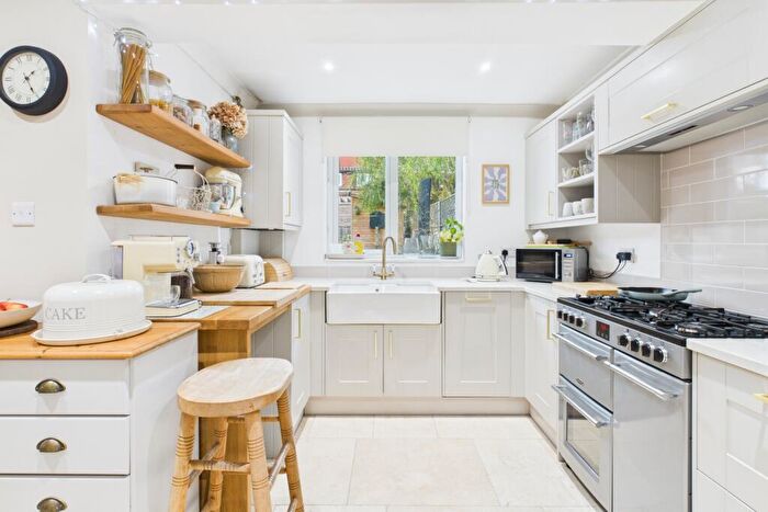 3 Bedroom Semi Detached House For Sale In Grange Crescent, Tadcaster, North Yorkshire, LS24