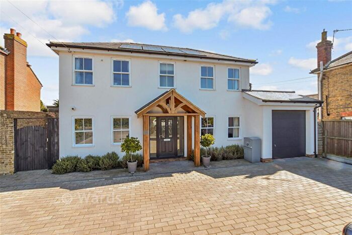 4 Bedroom Detached House For Sale In Deal Road, Sandwich, Kent, CT13