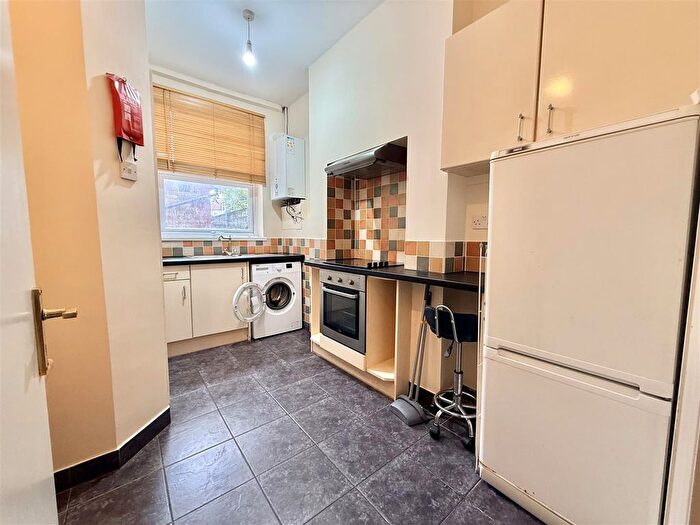 Studio To Rent In Crossfield Road, London, N17