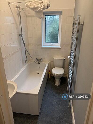 1 Bedroom Flat To Rent In Meteor Road, Westcliff-On-Sea, SS0