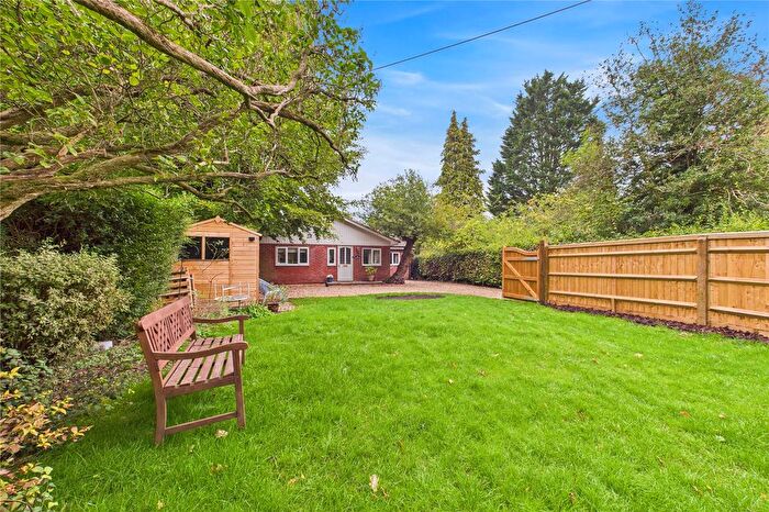 3 Bedroom Bungalow For Sale In Aldworth Road, Upper Basildon, Reading, Berkshire, RG8