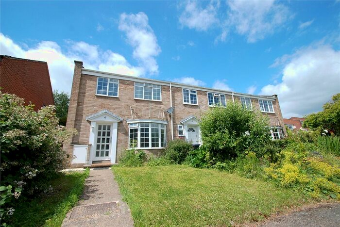 3 Bedroom Terraced House To Rent In Sandalwood, Onslow, GU2