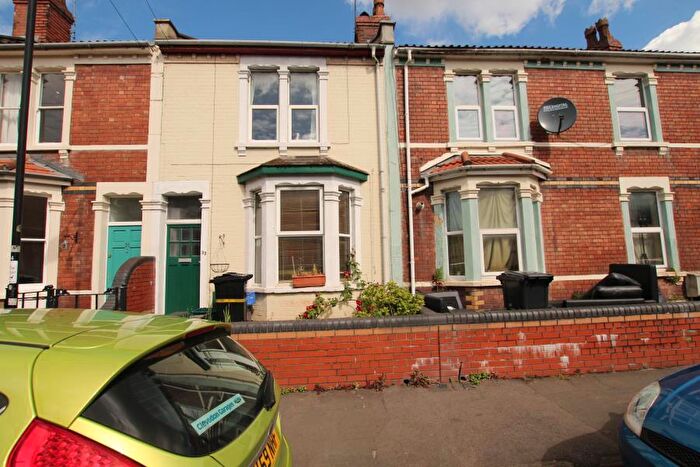2 Bedroom Terraced House To Rent In Sandbed Road - St Werburghs, BS2