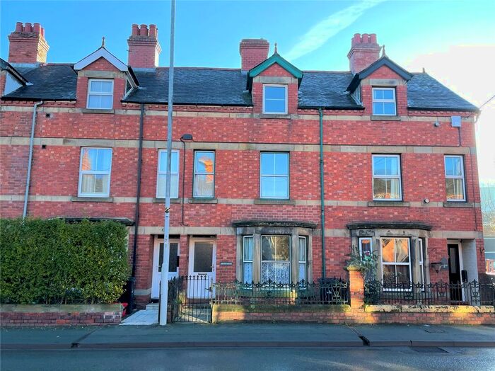 5 Bedroom Terraced House To Rent In Minffordd, New Road, Newtown, Powys SY16