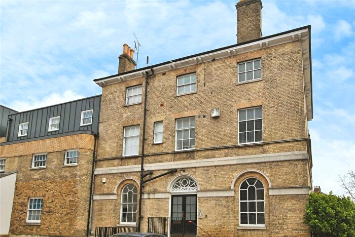 1 Bedroom Flat To Rent In Regency Apartments, Springfield Road, Chelmsford, Essex, CM2