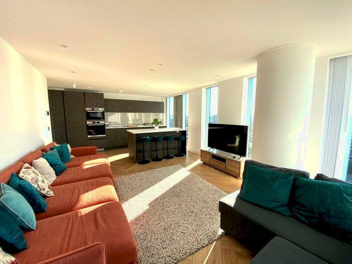 2 Bedroom Apartment To Rent In Silvercroft Street, Manchester, M15