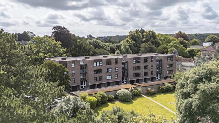 1 Bedroom Flat To Rent In Goodeve Park - Sneyd Park, BS9