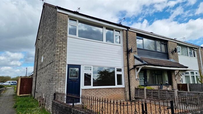 3 Bedroom End Of Terrace House For Sale In Bollin Avenue, Winsford, CW7